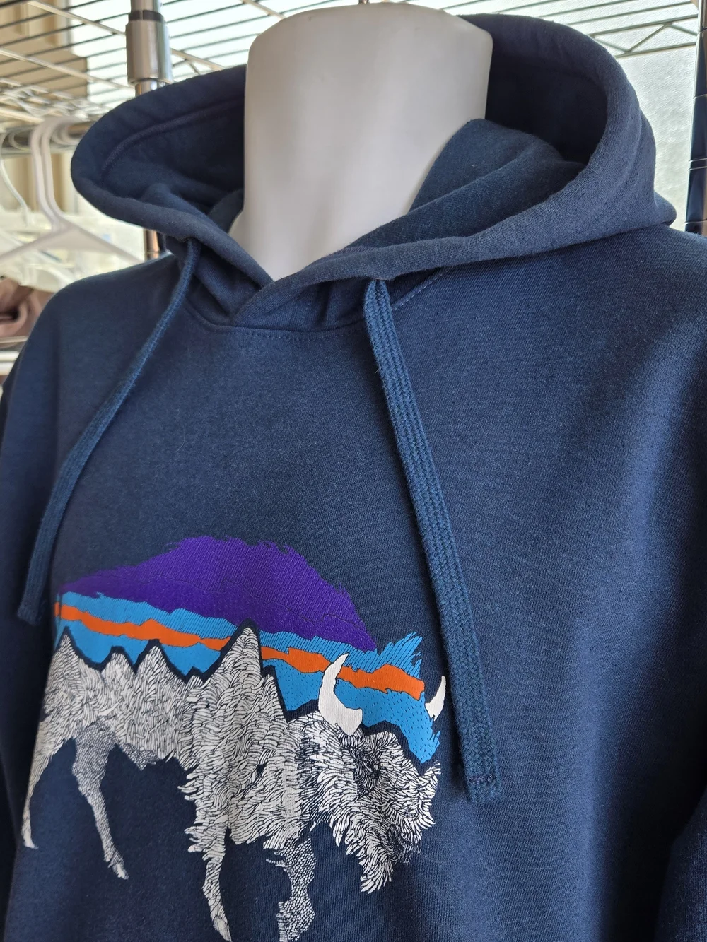 Patagonia Uprisal Hoodie Navy Blue Bison Mountain Graphic Men’s Medium